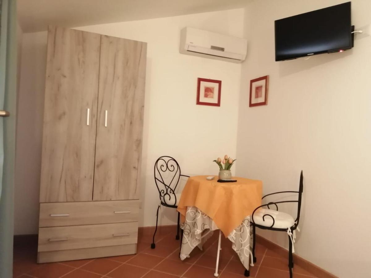 B&B 8380 사투르니아 테르메 외부 사진